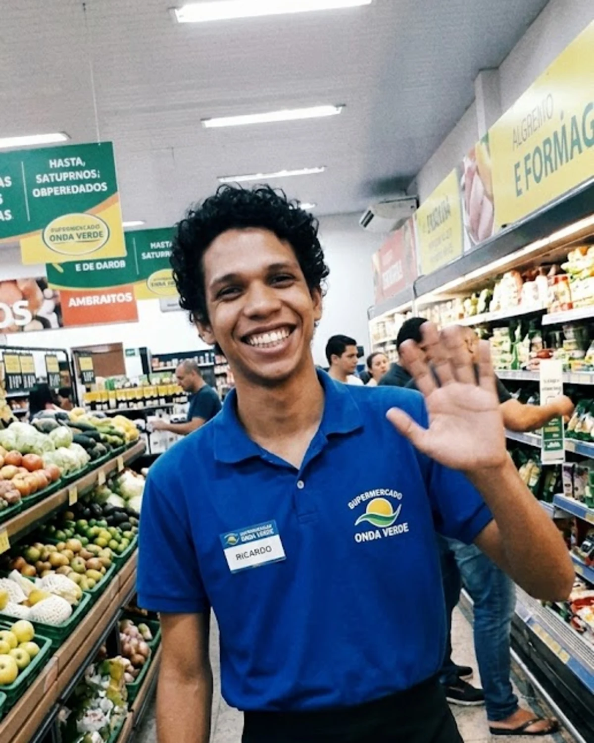 Ricardo trabalhando no supermercado